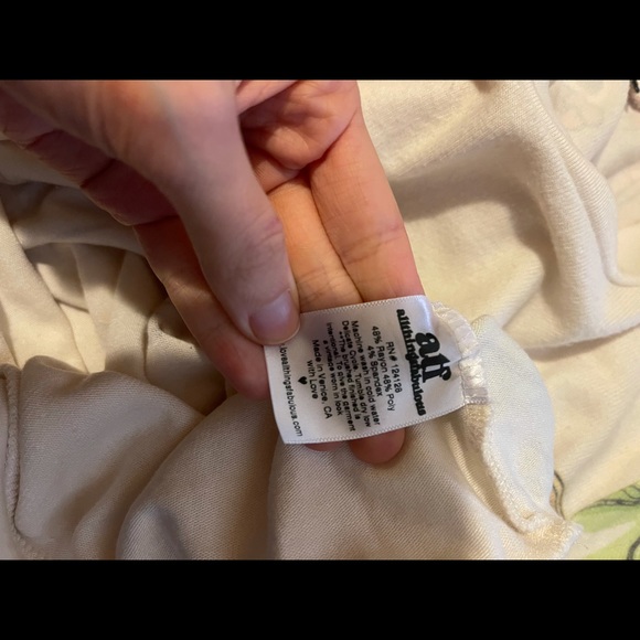 All Things Fabulous (ATF) Cream Floral Pullover Sweater, SZ SM - Picture 3 of 3